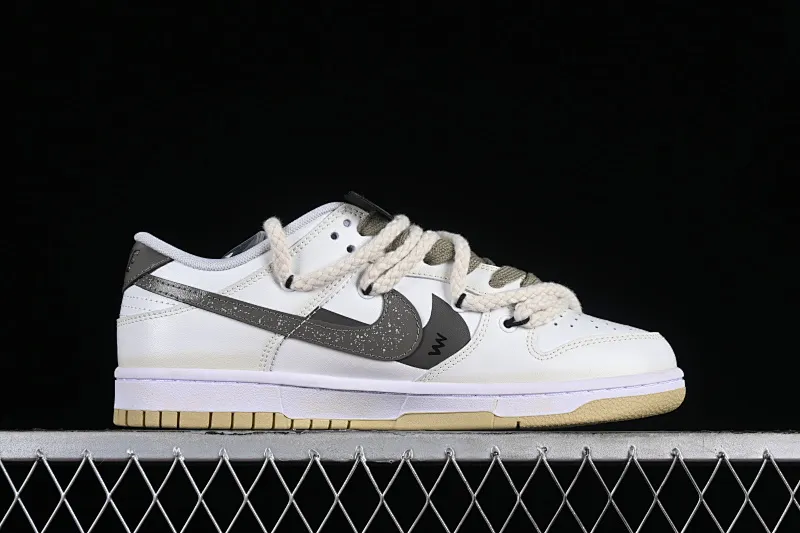 All categories Nk SB Dunk series Nk SB Dunk Low low-top sneakers Nk Dunk Low Panda Prank-Street Racing Flying Cloud Top SB strap low-top casual sneakers DV0833-100